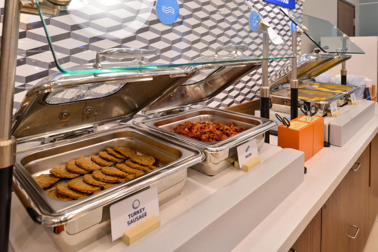 Holiday Inn Express & Suites Reedsburg - Dells Area By Ihg Exteriér fotografie