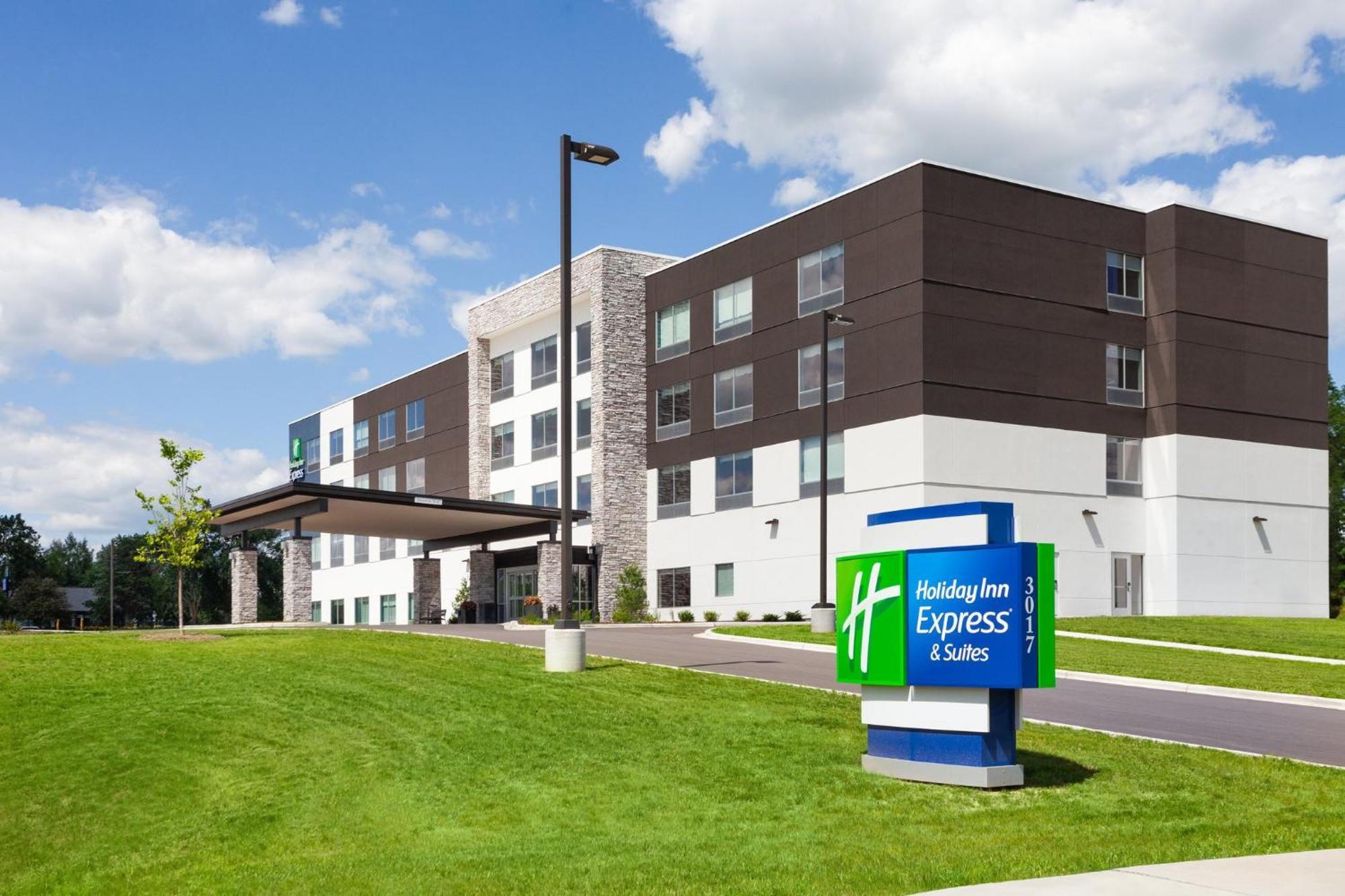 Holiday Inn Express & Suites Reedsburg - Dells Area By Ihg Exteriér fotografie